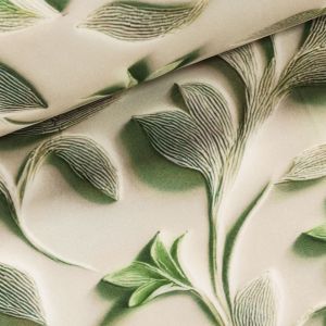 Dekorační závěs 25019/108 VELVET, zelené popínavé listy s květy na béžové, šířka 150cm (látka v metráži)