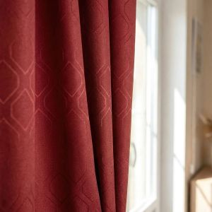 Dekorační závěs / lehká závěsovina 787/26, geometrický vzor, vínová, šířka 150cm (látka v metráži)