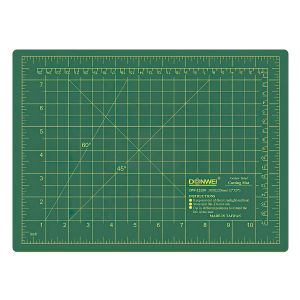 Řezací podložka na látky, patchwork DONWEI DW-12124, samosvorná, zelená, 30x22cm, vel. XS , tloušťka 3mm