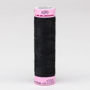 Univerzální šicí nit Amann ASPO 120 polyesterová, kávově černá 1050, návin 100m 